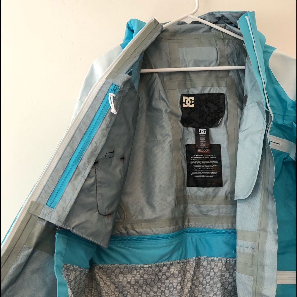 DC Snow Jacket - Picture 4 of 6